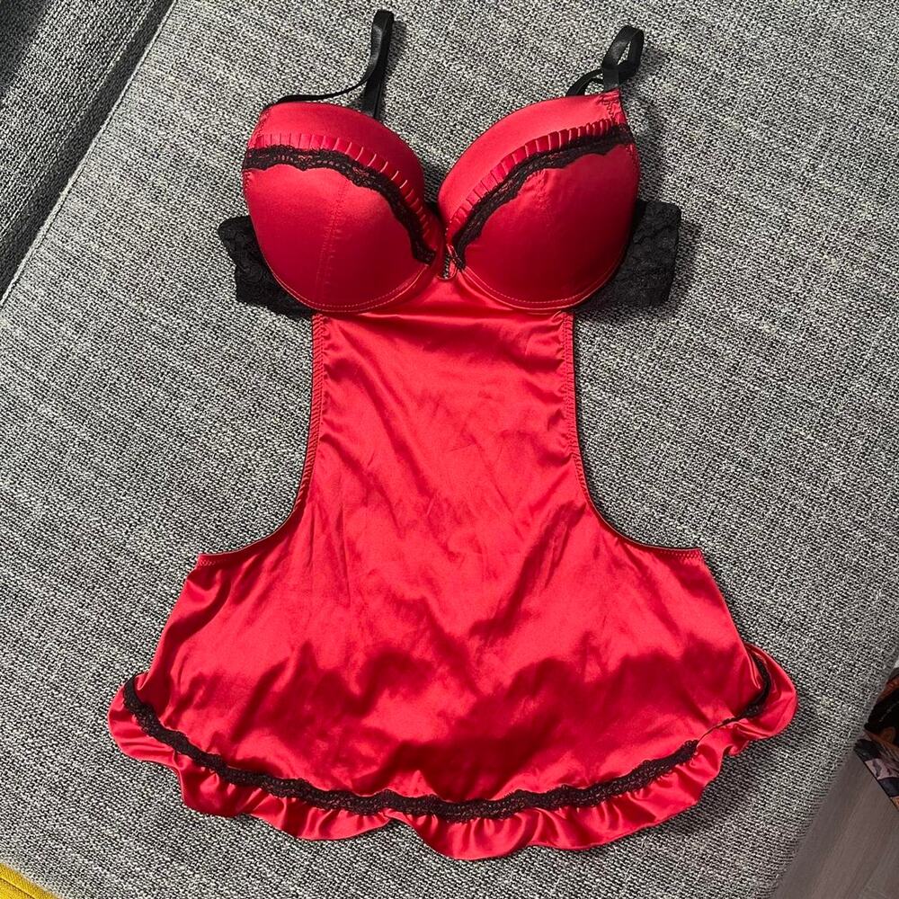 Fredericks of hollywood lingerie top